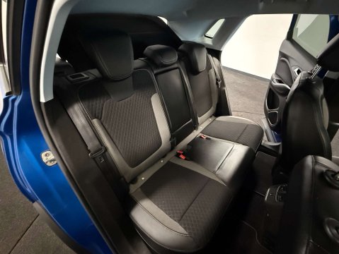 Vauxhall Grandland X 1.6 Grandland X SRi Nav Hybrid4 Auto 4WD 5dr 29