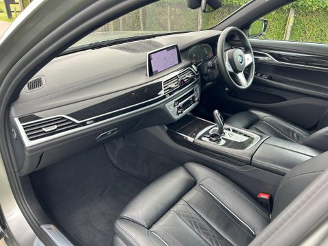 BMW 7 Series 3.0 730d M Sport Auto Euro 6 (s/s) 4dr 13