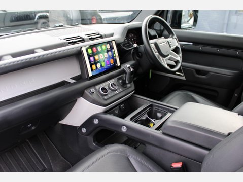 Land Rover Defender 3.0 D250 MHEV HSE 4WD Auto 3dr 11