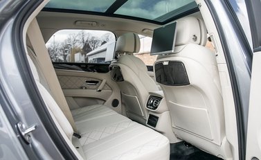 Bentley Bentayga W12 First Edition 13