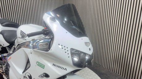 Honda CBR CBR 918 1996 CLASSIC SPORTS BIKE PROJECT TRACK BIKE? 26