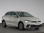 Volkswagen Polo LIFE TSI DSG 1