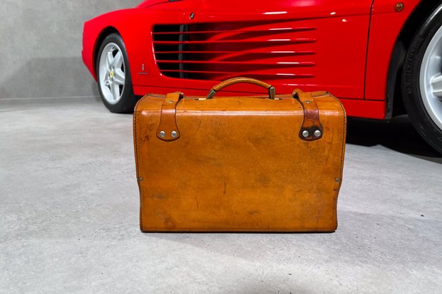 Ferrari 512 TR. NOW SOLD. SIMILAR REQUIRED. PLEASE CALL 01903 254800. 4