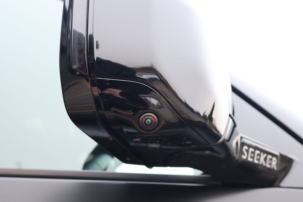 Land Rover Defender 110 2026 Model HARD TOP X-DYNAMIC HSE styled by seeker Rear seats  17