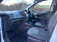 Ford Transit Courier Base Ecoboost 100 ps with Air Con / Rear Sensors 17