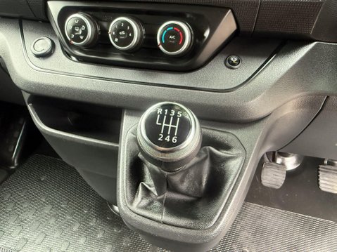 Renault Trafic SL28 BUSINESS PLUS DCI 33