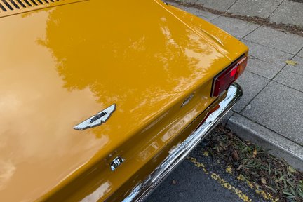 Aston Martin DBS Vantage 1 of 9 Bahamas Yellow 14