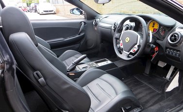 Ferrari F430 Spider F1 12