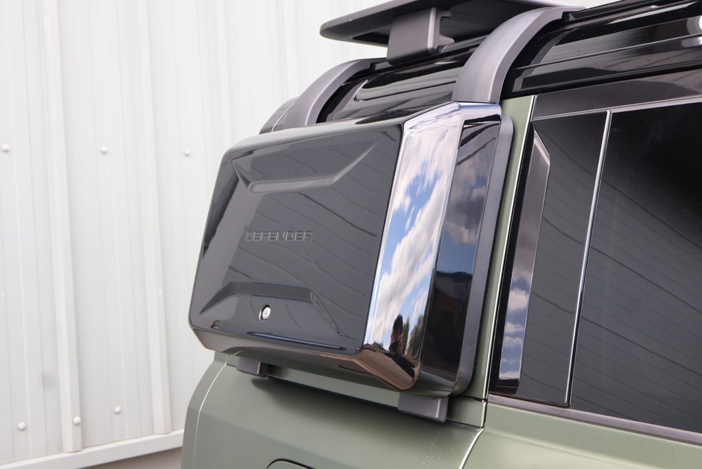 Land Rover Defender 110 2026 HARD TOP X-DYNAMIC HSE 350 WORLD TOUR 2 EDITON REAR  SEATS FITTED PPF  12