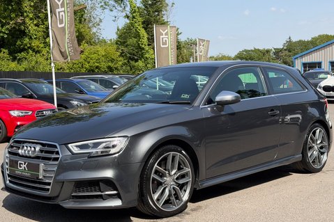 Audi S3 QUATTRO 3 DOOR - APPLE CAR PLAY - VIRTUAL COCKPIT -2 OWNERS -FULL SERVICE H 12