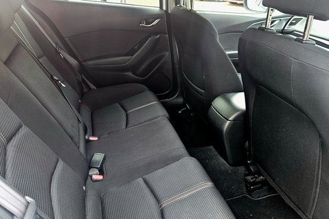 Mazda 3 SKYACTIV-G  8 SERVICES..SPORT NAV ..BOSE..HTD SEATS..CRUISE CONTROL.. 14