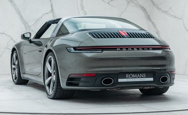 Porsche 911 Targa 4S (992) 11
