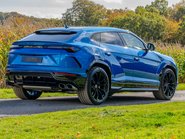 Lamborghini Urus V8 5