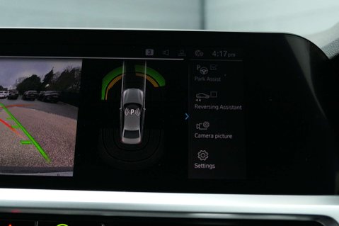 BMW 3 Series 2.0 330e 12kWh M Sport Pro Edition Saloon 4dr Petrol Plug-in Hybrid Auto xD 29