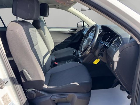 Volkswagen Tiguan 2.0 TDI BlueMotion Tech SE Navigation 4Motion Euro 6 (s/s) 5dr 12