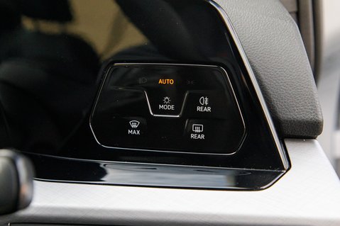 Volkswagen Golf LIFE TSI 15