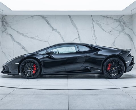 Lamborghini Huracan LP640-4 EVO 