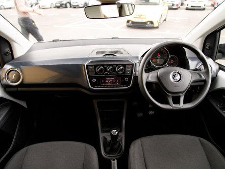Volkswagen Up BLACK EDITION