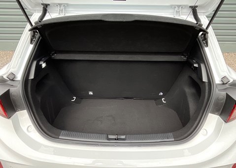 MG MG3 1.5 HYBRID+ SE 7