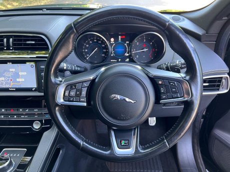 Jaguar F-Pace 2.0 D180 R-Sport Auto AWD Euro 6 (s/s) 5dr 14