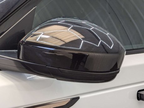 Land Rover Range Rover Velar 2.0 Range Rover Velar R-Dynamic HSE P250 Auto 4WD 5dr 27