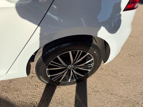 Volkswagen Golf 1.0 TSI SE Nav Euro 6 (s/s) 5dr 26