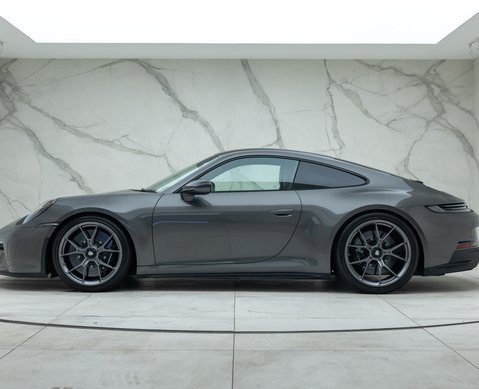 Porsche 911 GT3 TOURING (992) 