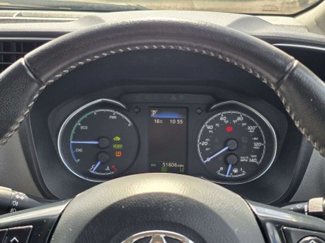 Toyota Yaris 1.5 VVT-h Icon Tech Hatchback 5dr Petrol Hybrid E-CVT Euro 6 (s/s) (100 ps) 28