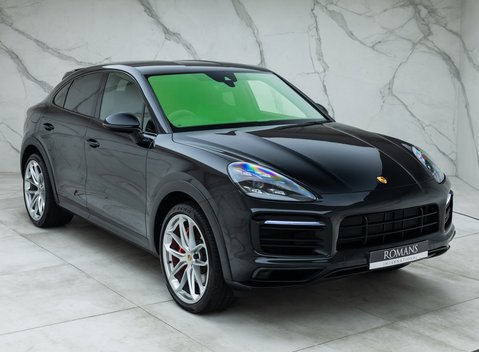 Porsche Cayenne GTS Coupé 8