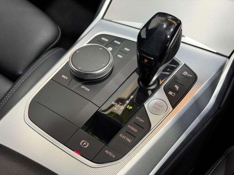 BMW 3 Series 2.0 330e 12kWh M Sport Saloon 4dr Petrol Plug-in Hybrid Auto Euro 6 (s/s) ( 57