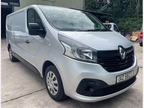 Renault Trafic 1.6 dCi ENERGY 29 Business+ Panel Van 5dr Diesel Manual LWB Standard Roof E 4