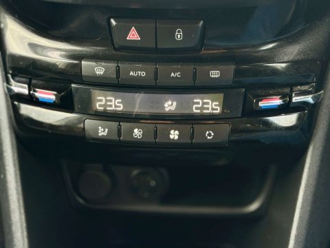 Peugeot 2008 1.6 2008 Allure Blue HDi S/S 5dr 19