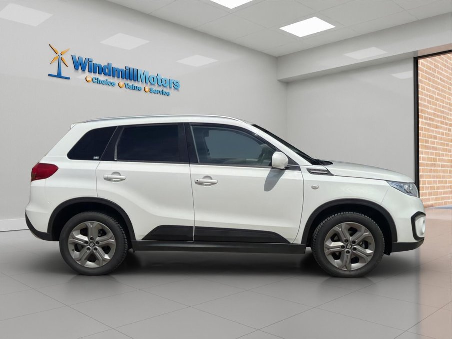 2017 Suzuki Vitara — image 3