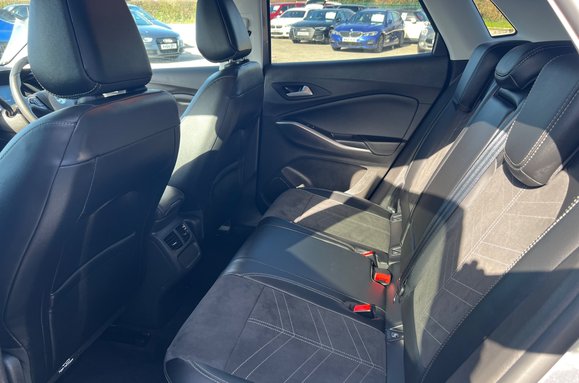 Vauxhall Grandland 1.5 Turbo D Ultimate Auto 30