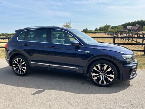 Volkswagen Tiguan 2.0 TDI R-Line DSG 4Motion Euro 6 (s/s) 5dr 9