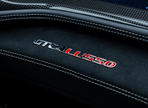Ferrari GTC4 Lusso V12 25