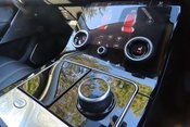 Land Rover Range Rover Velar 3.0 D300 SE Auto 4WD Euro 6 (s/s) 5dr 14
