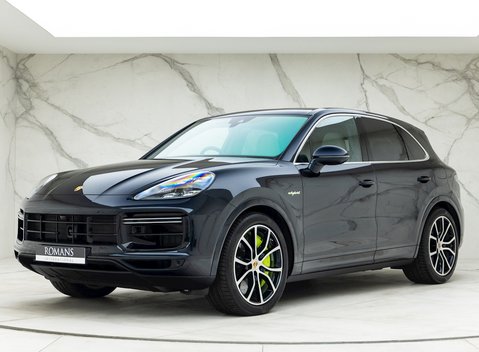 Porsche Cayenne Turbo S E-Hybrid 6