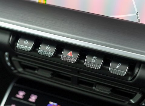 Porsche 911 Carrera 4S (992) 21