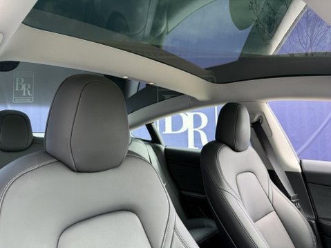 Tesla Model 3 Saloon 4dr Electric Auto RWD (241 bhp) 45