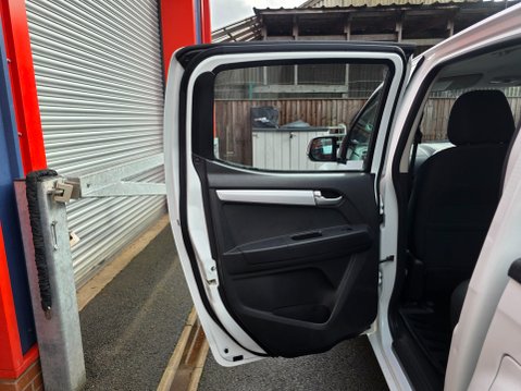 Isuzu D-Max TD EIGER DCB 22