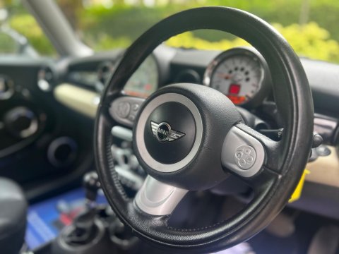 Mini Clubman 1.6 Cooper Estate 5dr Petrol Steptronic Euro 4 (120 ps) 38