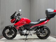 Suzuki Inazuma 250 Naked Petrol Manual (25 ps) 4