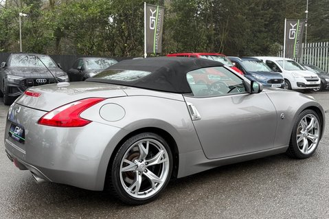 Nissan 370Z V6 GT AUTOMATIC ROADSTER - VERY RARE AUTO CONVERTIBLE 8