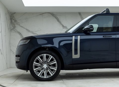 Land Rover Range Rover P400 HSE 24