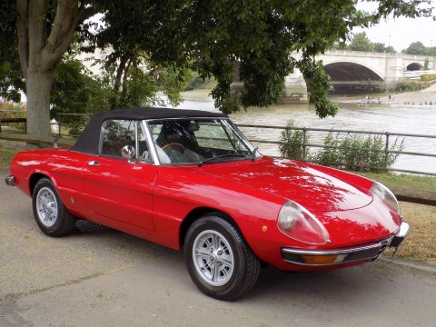 Alfa Romeo Spider 2000 Spider Veloce 1