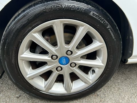 Ford Fiesta TITANIUM 9