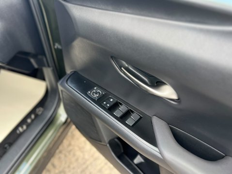 Lexus Ux 250H 51
