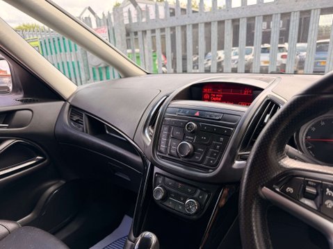 Vauxhall Zafira 1.4 Zafira Tourer SRi T Auto 5dr 39