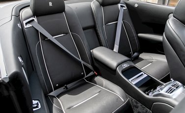 Rolls-Royce Dawn 15